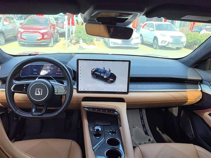 Фото 10 - Zeekr 001