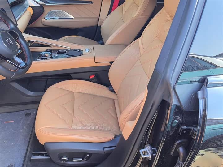 Фото 15 - Zeekr 001