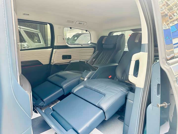 Фото 7 - Buick GL8 Century