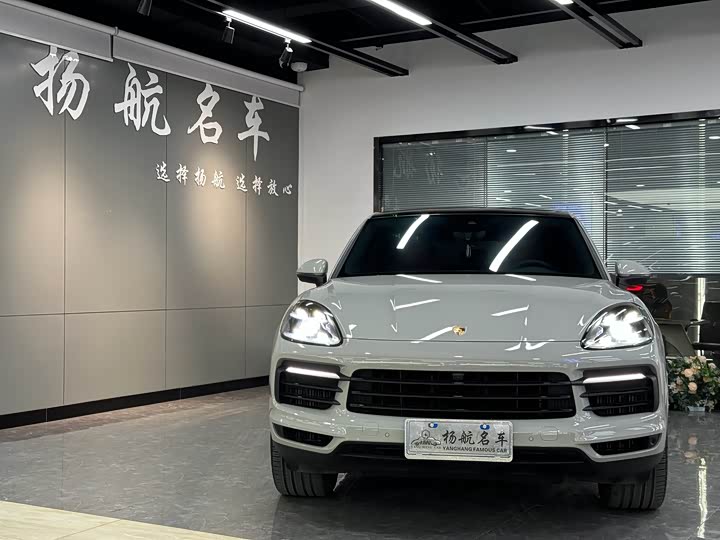 Фото 1 - Porsche Cayenne