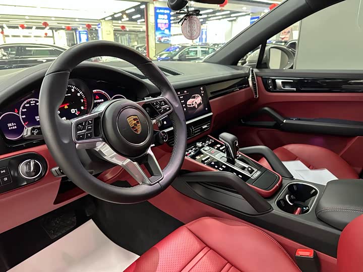 Фото 9 - Porsche Cayenne