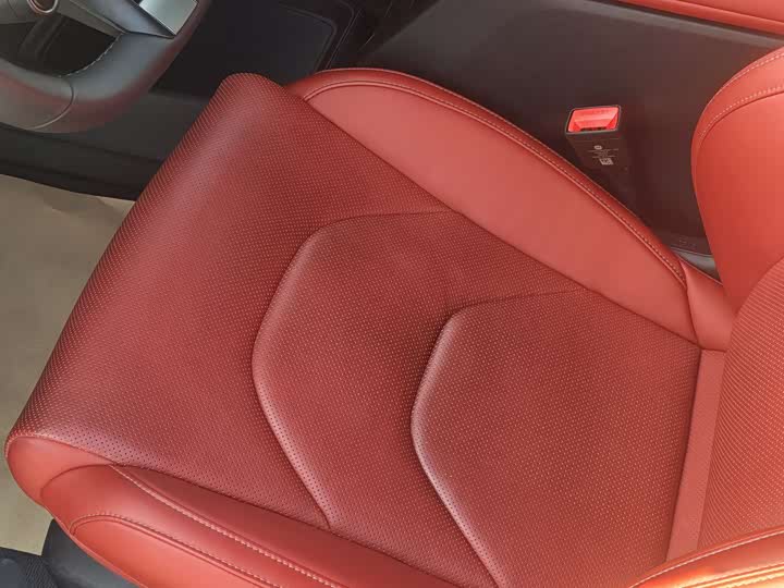 Фото 15 - Xiaomi SU7