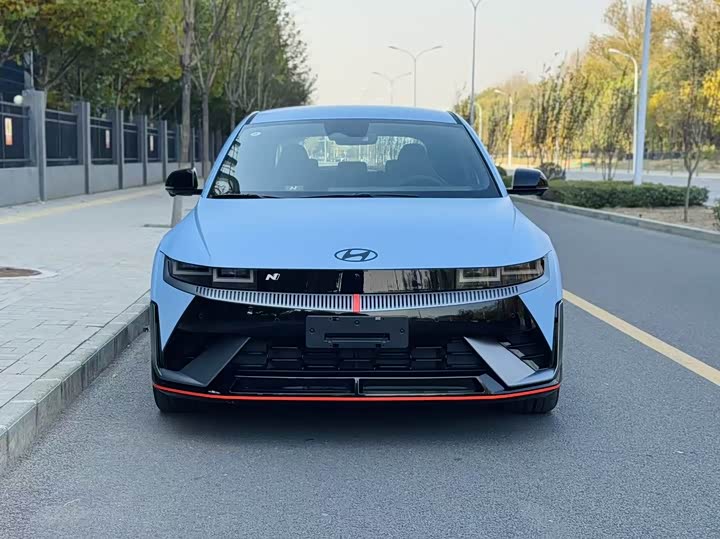 Фото 2 - Hyundai Ioniq 5 N