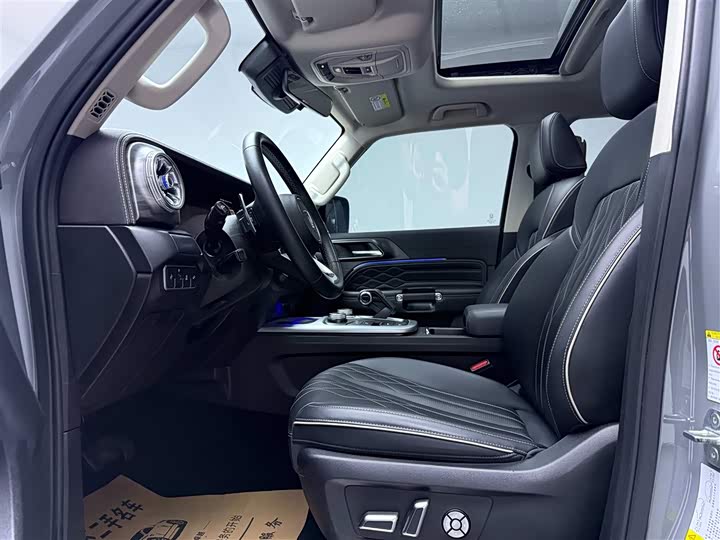 Фото 3 - Tank 300