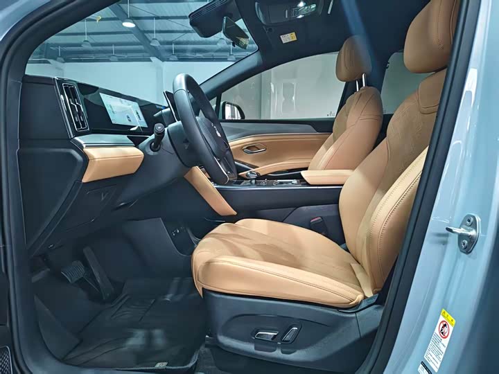 Фото 4 - BYD Song L DM-i Hybrid