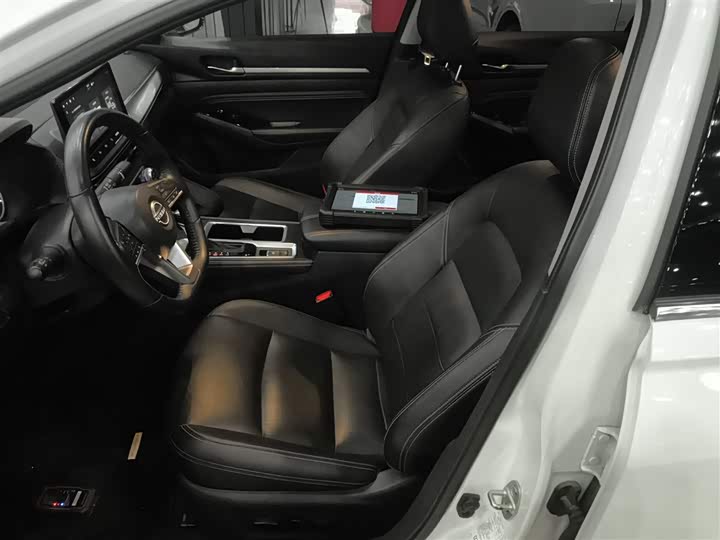 Фото 15 - Nissan Teana