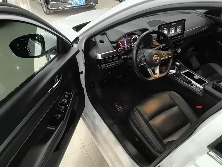 Фото 16 - Nissan Teana