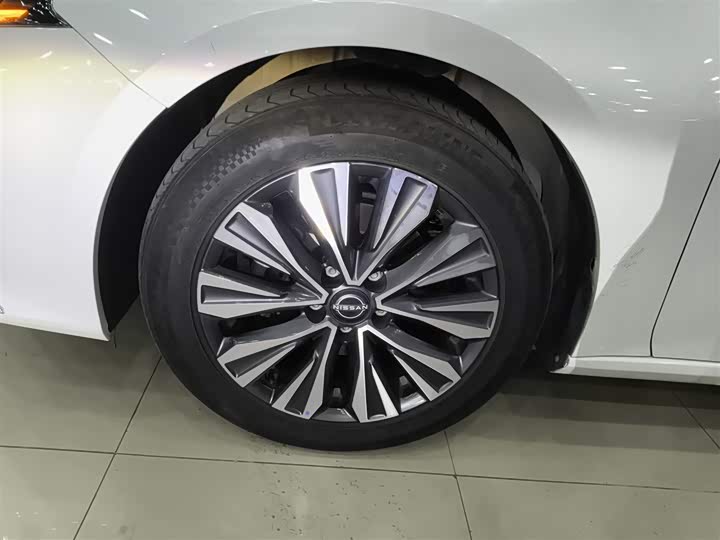 Фото 23 - Nissan Teana