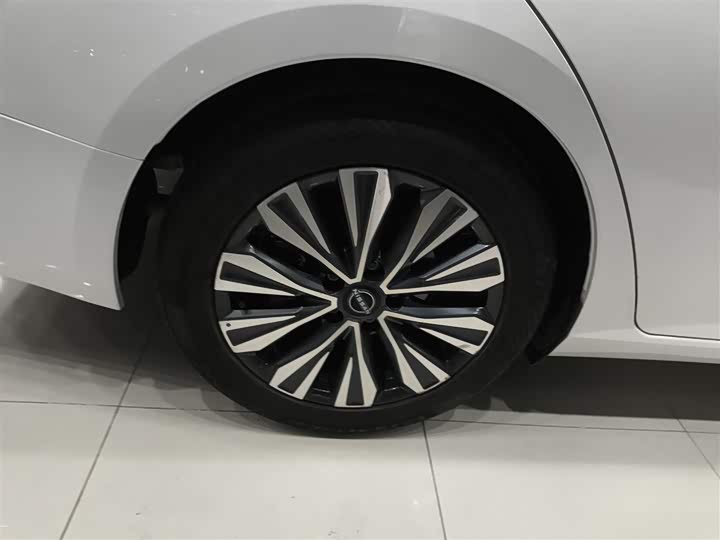 Фото 26 - Nissan Teana