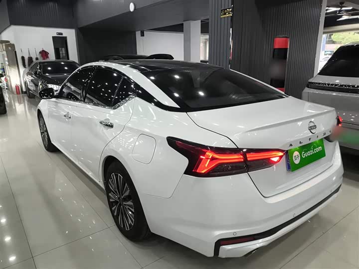 Фото 5 - Nissan Teana