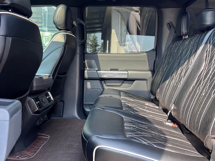 Фото 6 - Ford F-150 Raptor