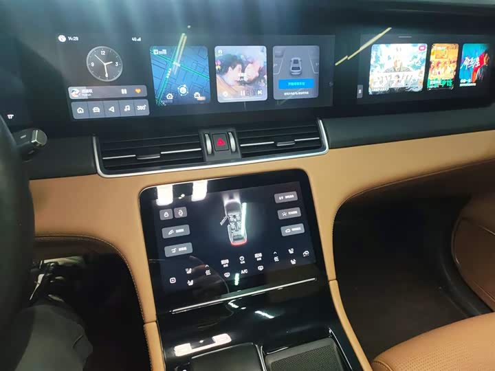 Фото 13 - LiXiang One