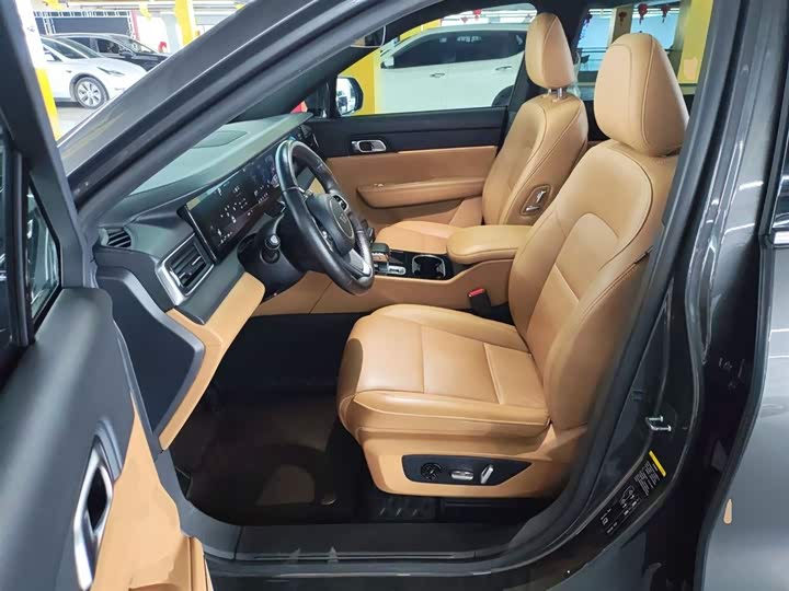 Фото 15 - LiXiang One