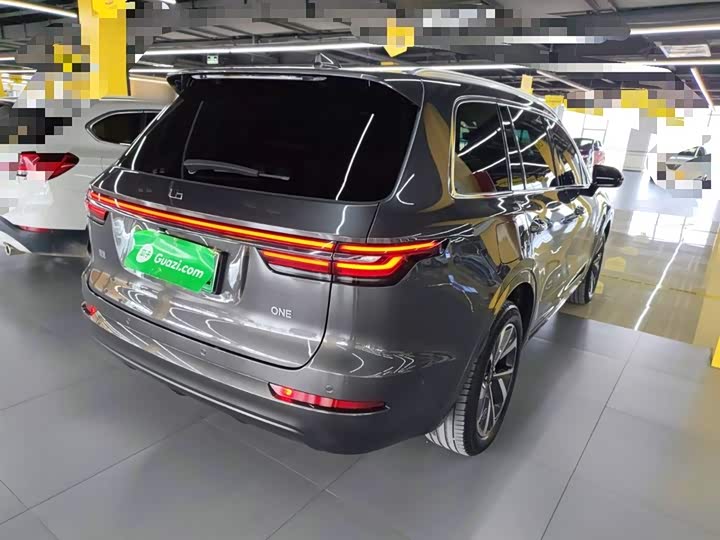 Фото 7 - LiXiang One