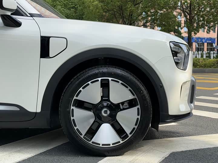 Фото 7 - Smart #5