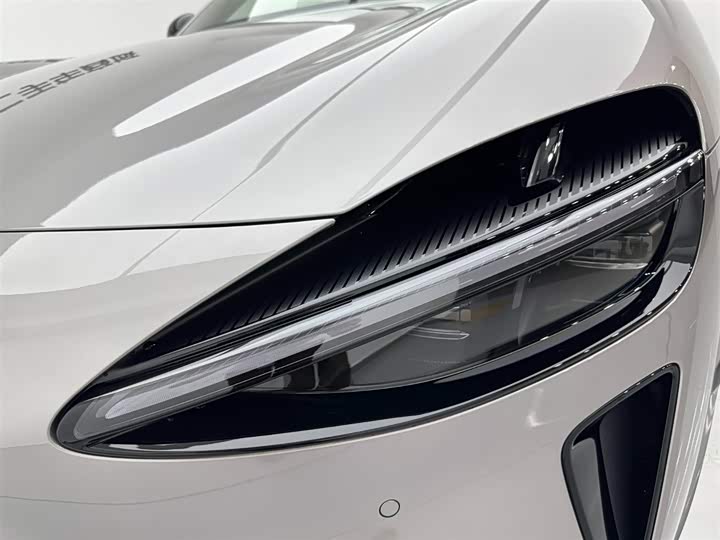 Фото 28 - Xiaomi YU7