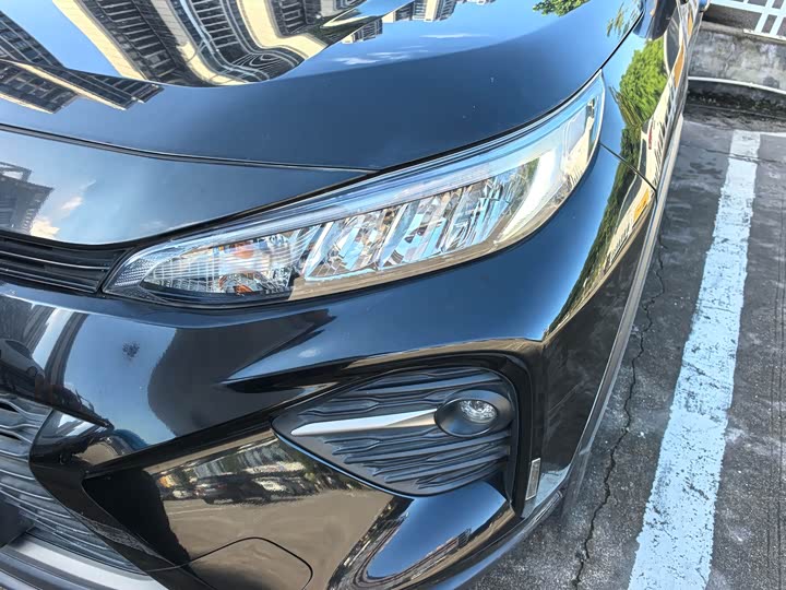 Фото 11 - Toyota Wildlander