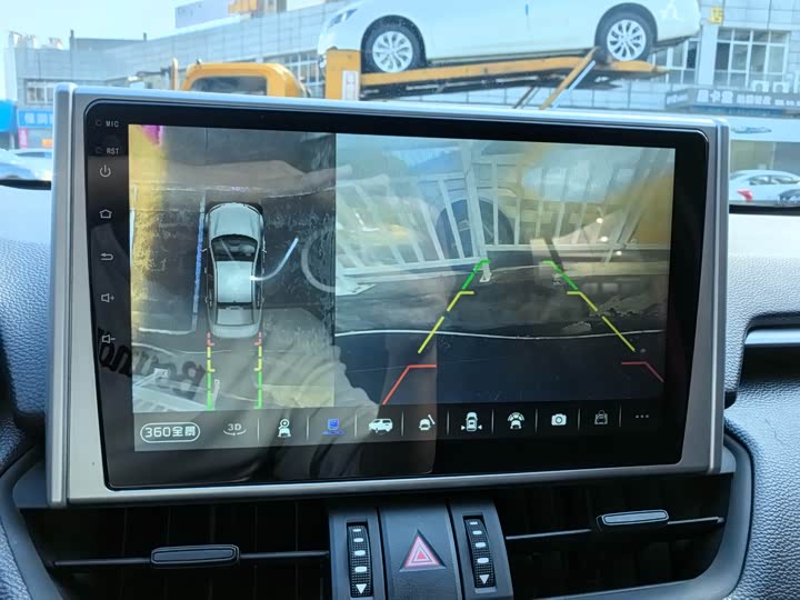 Фото 20 - Toyota Wildlander