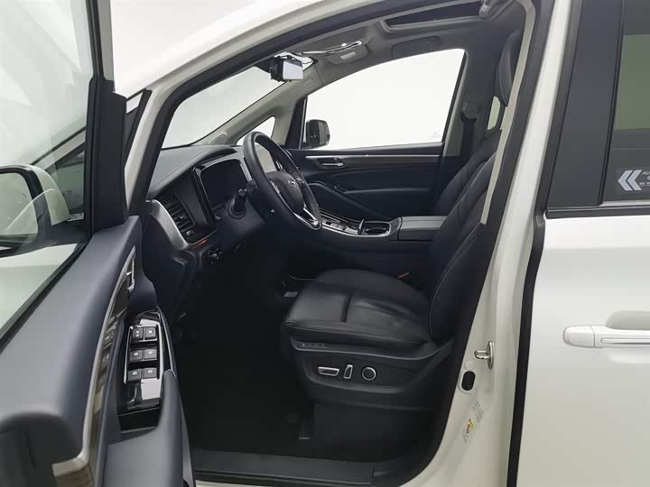 Фото 10 - GAC Trumpchi M8