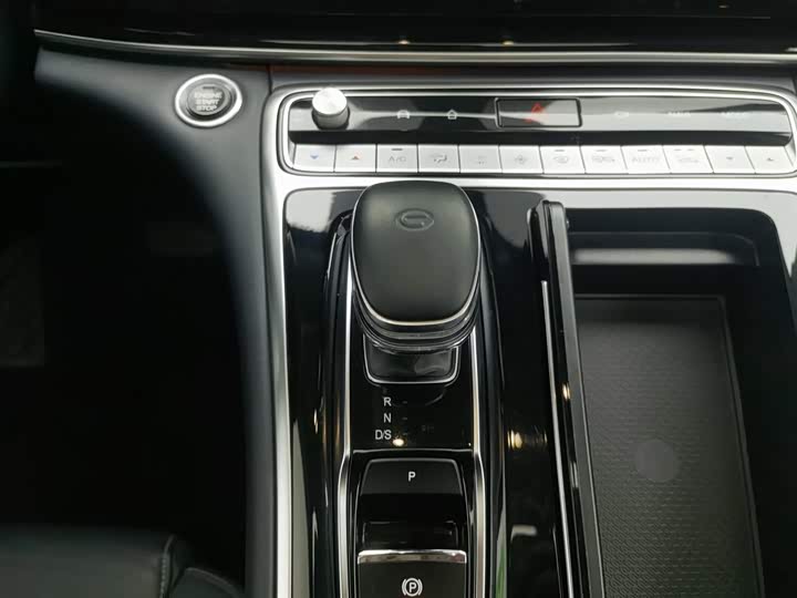 Фото 13 - GAC Trumpchi M8