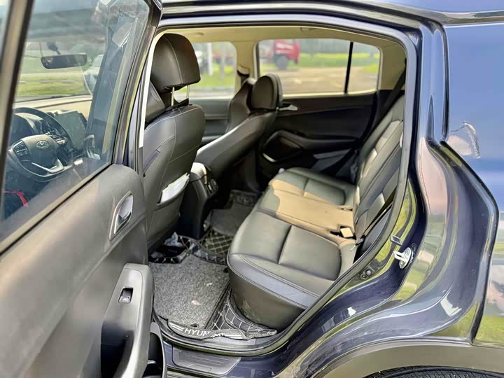 Фото 13 - Hyundai ix35 (Mufasa)