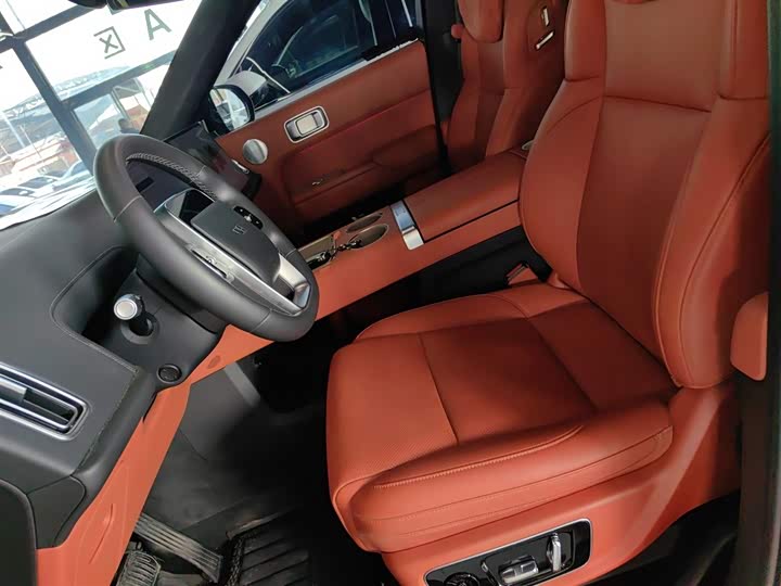 Фото 15 - LiXiang L8