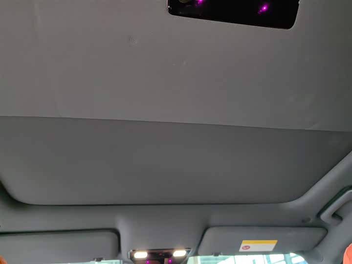 Фото 18 - LiXiang L8