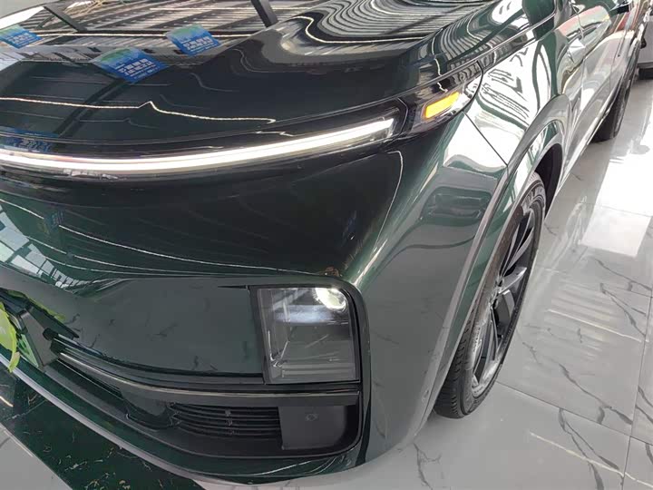 Фото 24 - LiXiang L8