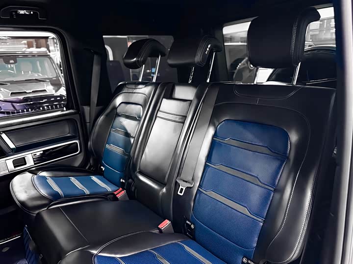Фото 10 - Mercedes-Benz G-Class AMG