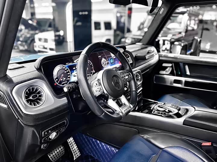 Фото 7 - Mercedes-Benz G-Class AMG