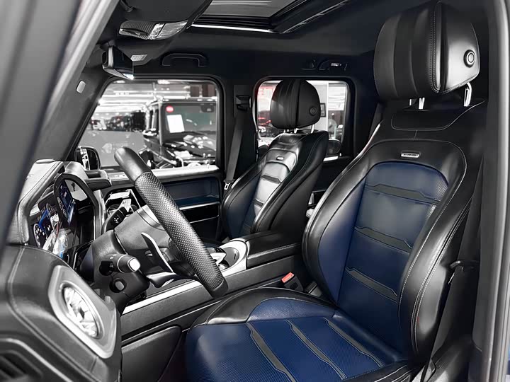 Фото 9 - Mercedes-Benz G-Class AMG