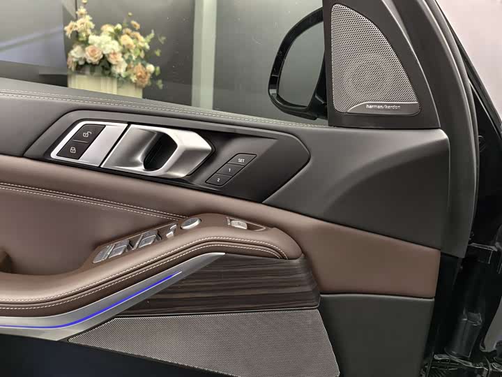 Фото 10 - BMW X5