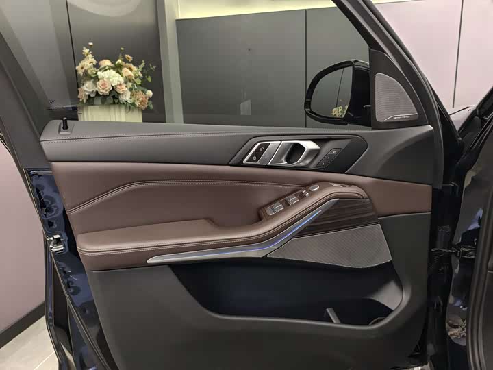 Фото 12 - BMW X5