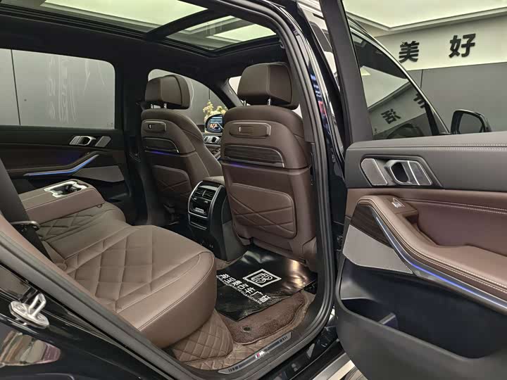 Фото 13 - BMW X5