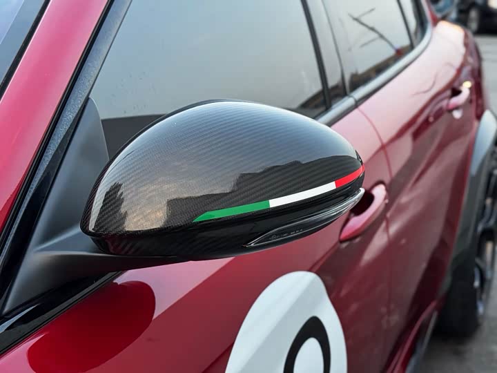 Фото 24 - Alfa Romeo Giulia