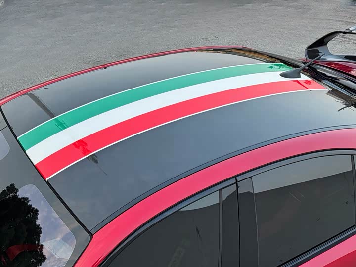 Фото 30 - Alfa Romeo Giulia