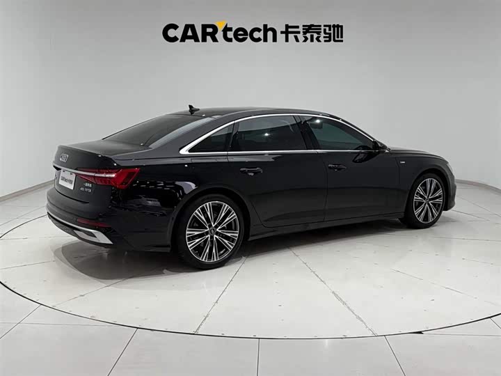 Фото 11 - Audi A6L