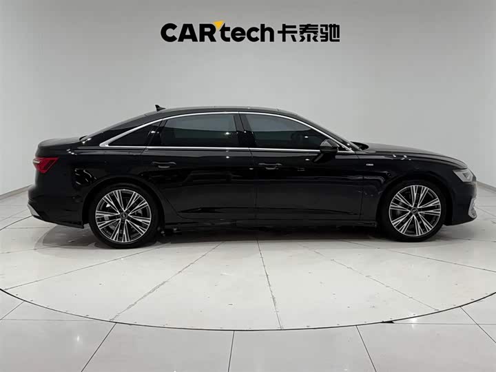 Фото 12 - Audi A6L
