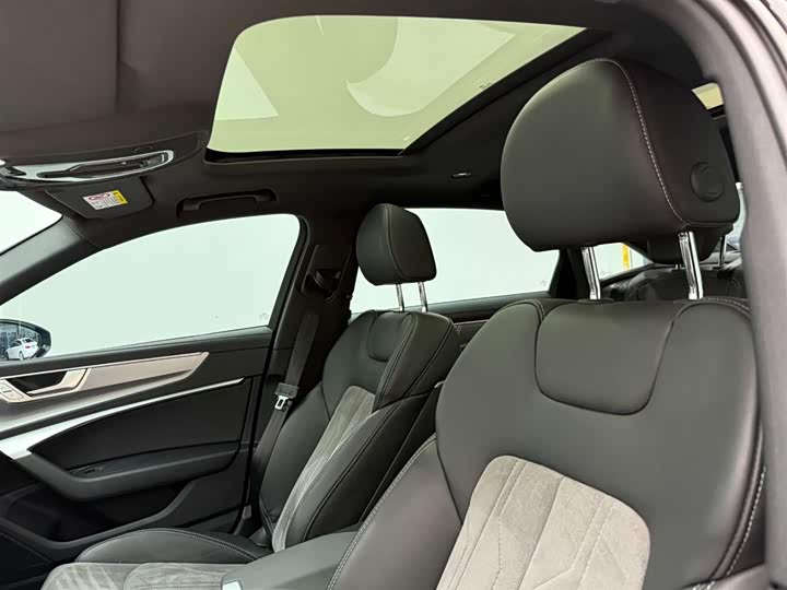 Фото 16 - Audi A6L