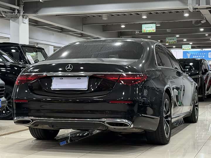 Фото 18 - Mercedes-Benz S-Class