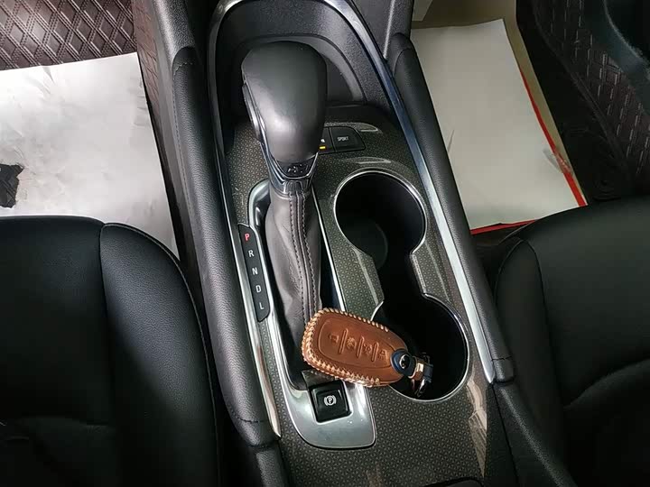 Фото 14 - Chevrolet Malibu XL