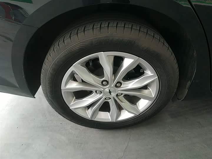 Фото 26 - Chevrolet Malibu XL