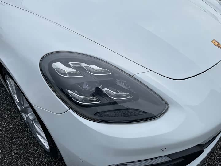 Фото 4 - Porsche Panamera