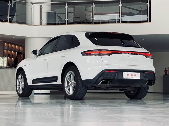 Фото 3 - Porsche Macan