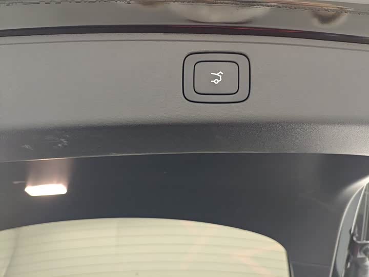 Фото 10 - Nio Onvo L60