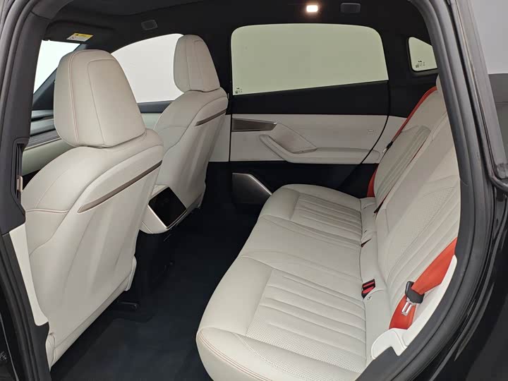 Фото 13 - Nio Onvo L60