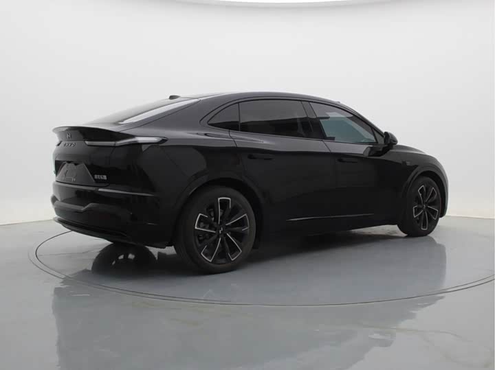 Фото 6 - Nio Onvo L60