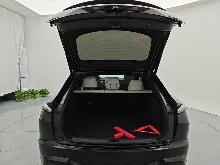 Фото 9 - Nio Onvo L60