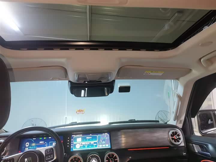 Фото 8 - Tank 300