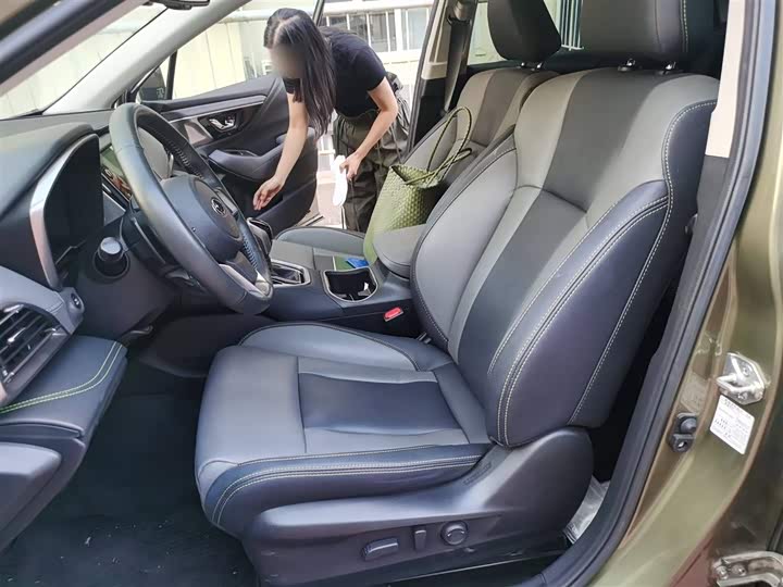 Фото 8 - Subaru Outback